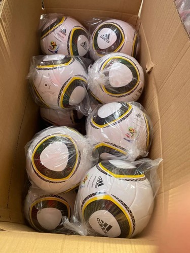 Bulk lot adidas jabulani - bulk/lot, of