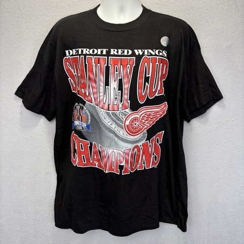 New vintage 1997 detroit - new, red